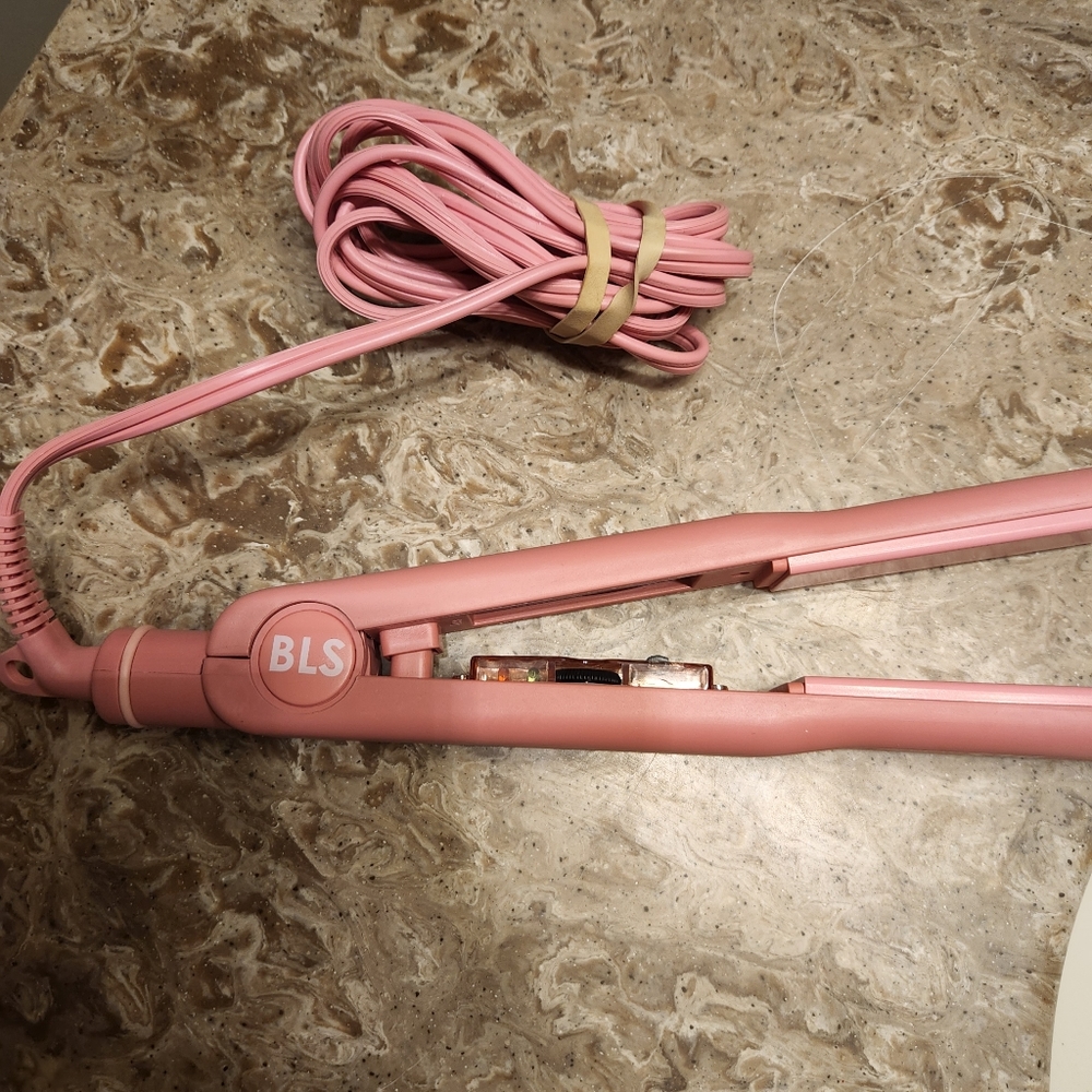 BLS Hair Straight Iron